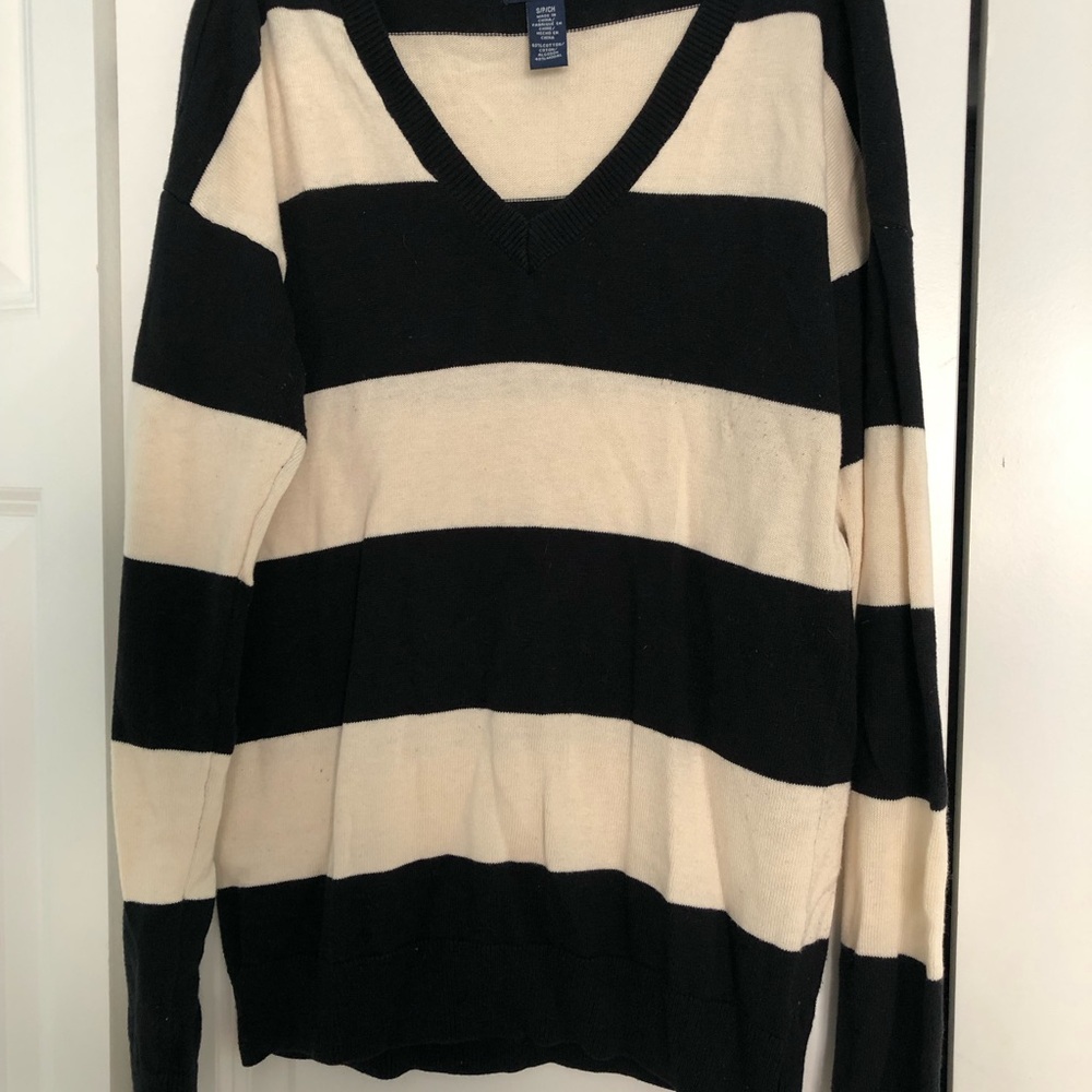 Chaps Black & Cream Striped V-Neck Sweater